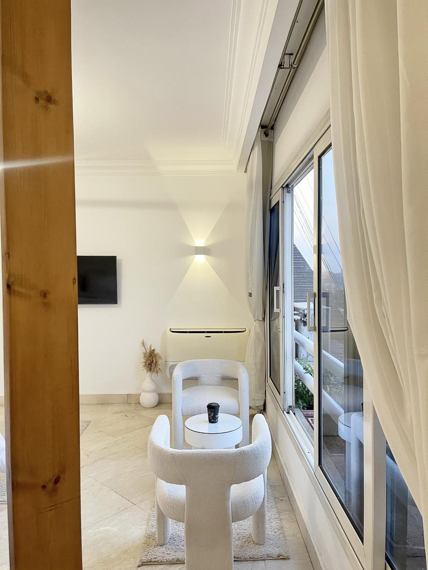 Apartment Nile Zamalek - Luxurious Retreat Cairo